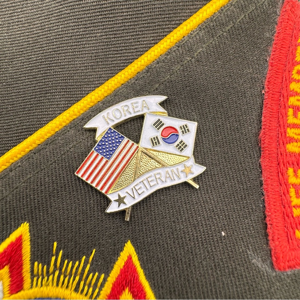 VFW Veterans of America California 10125 Korean War pin size 7 1/8 hat military - Picture 6 of 6